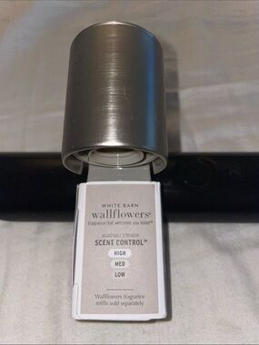 White Barn Wallflowers Fragrance Plug-In Holder